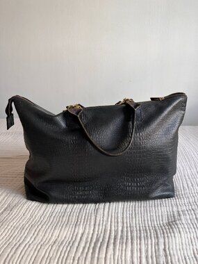 Blair Ritchey, Hugh Tote (original version)